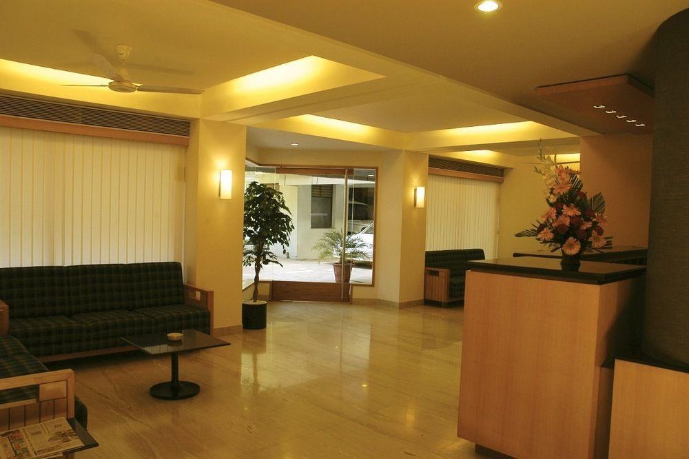 Hotel Skylon Ahmedabad Exterior photo